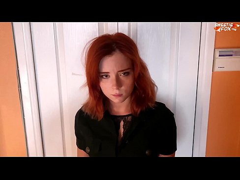 ❤️ Gwardja tas-Sigurtà Ikkastigat lil Pretty Woman għal Serq ta' Ħanut - Cum F'Ħalq Porn magħmul fid-dar f'mt.milf300com.ru